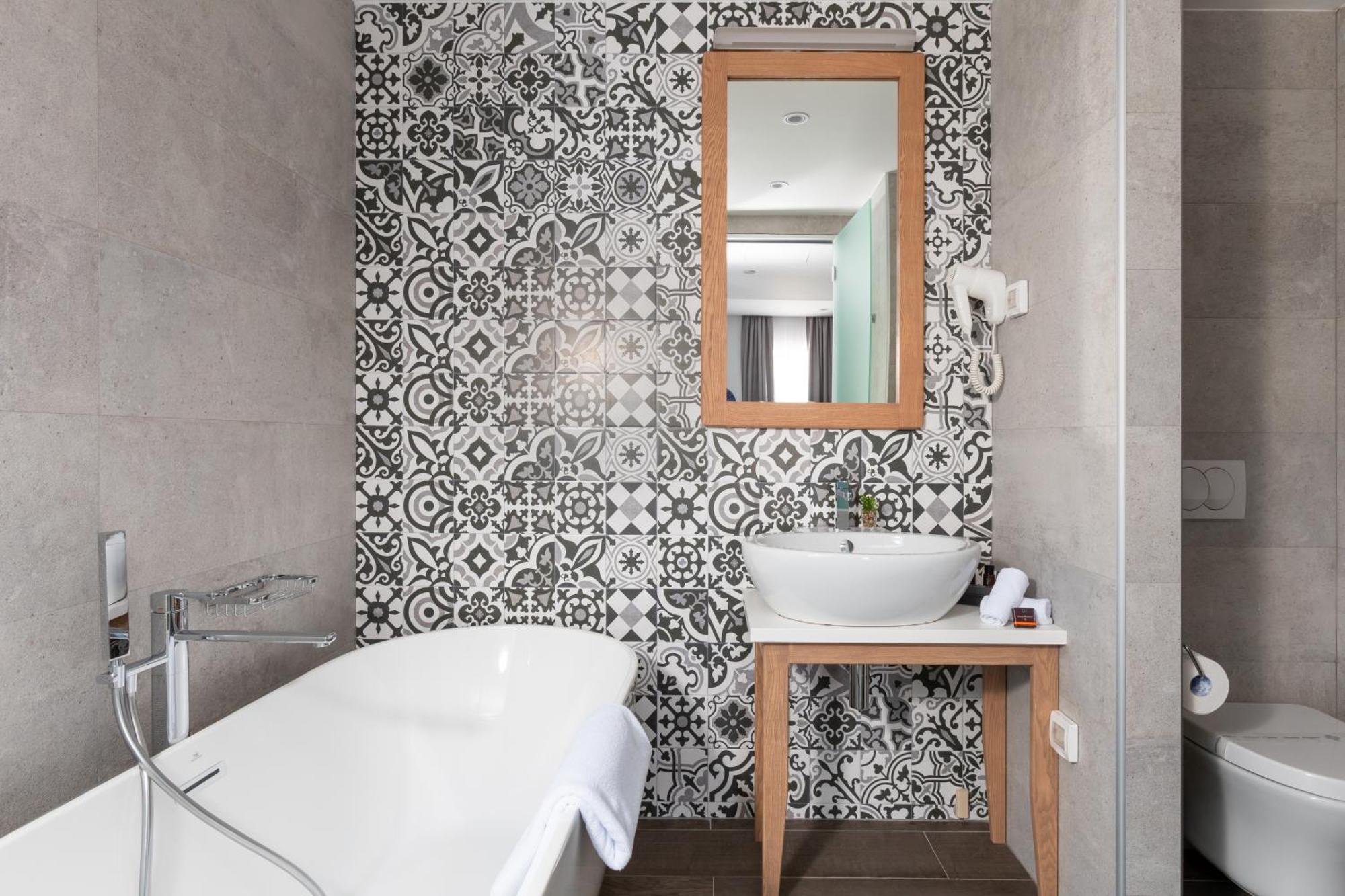 Eleven Hotel Petrovac na moru