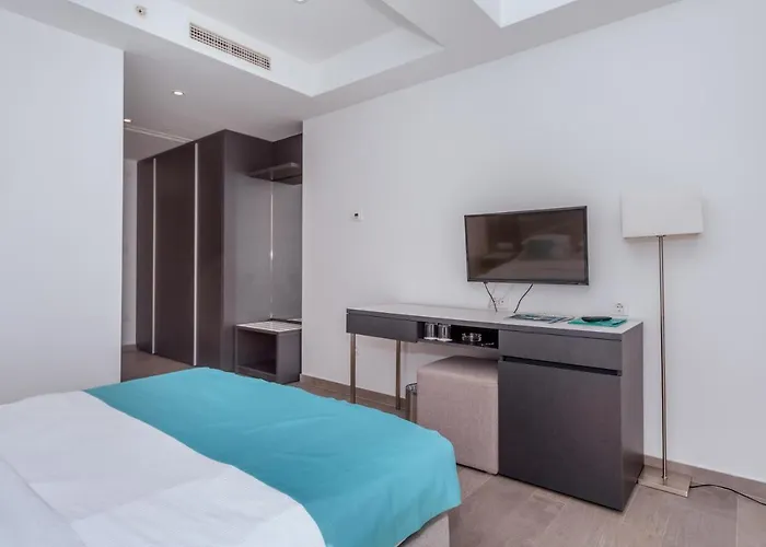 Hotel Eleven